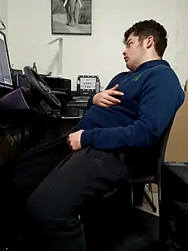 joystick2006 online show from February 2, 2025, 2:02 pm