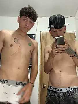 LatinBoysxxx online show from January 21, 2025, 1:08 am