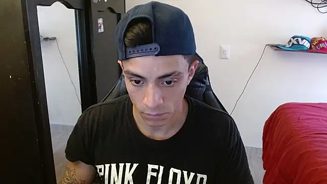 Snapshot of kv___xxx_ chatting on November 14, 2025, 3:33 pm kv xxx online show from November 14, 2025, 3:33 pm