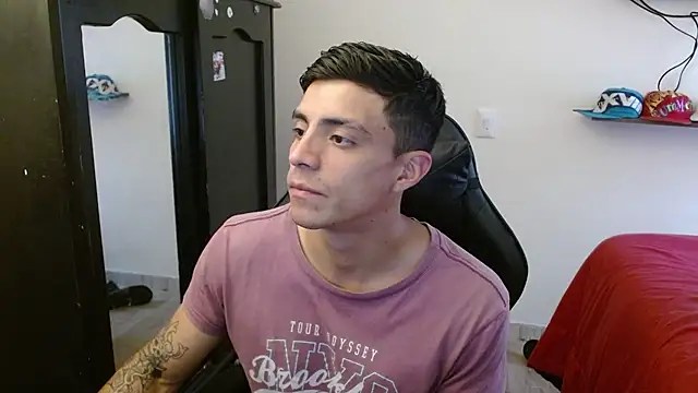 Snapshot of kv___xxx_ chatting on November 16, 2025, 6:13 pm kv xxx online show from November 16, 2025, 6:13 pm