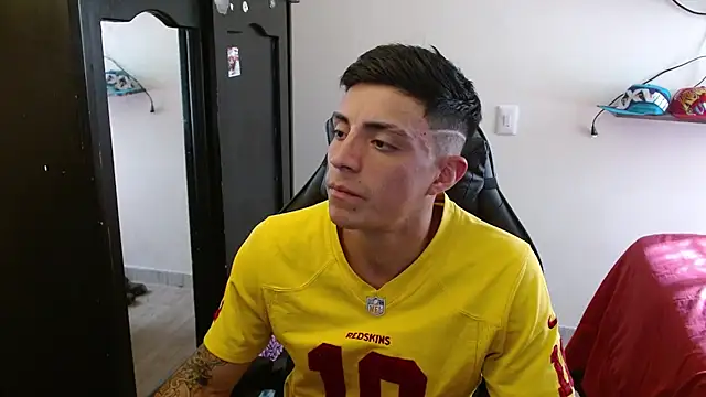 Snapshot of kv___xxx_ chatting on November 19, 2025, 7:47 pm kv xxx online show from November 19, 2025, 7:47 pm