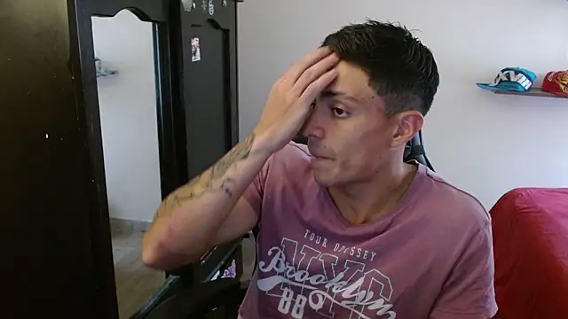 Snapshot of kv___xxx_ chatting on December 1, 2025, 8:47 pm kv xxx online show from December 1, 2025, 8:47 pm