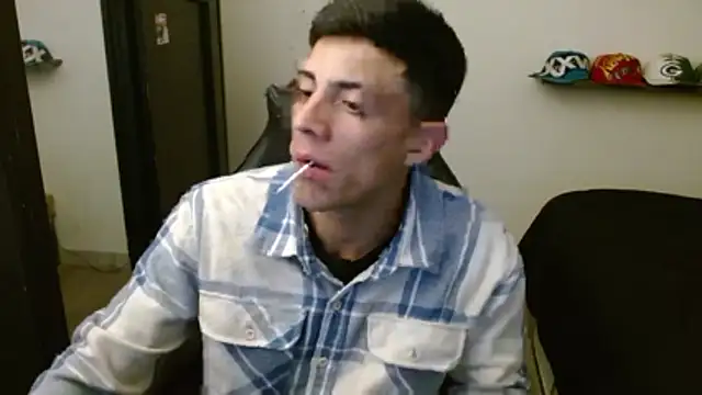 Snapshot of kv___xxx_ chatting on December 14, 2025, 2:17 am kv xxx online show from December 14, 2025, 2:17 am