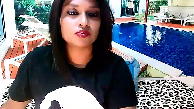 Snapshot of IndianDharkan69 chatting on February 18, 2025, 9:43 am IndianDharkan69 online show from February 18, 2025, 9:43 am