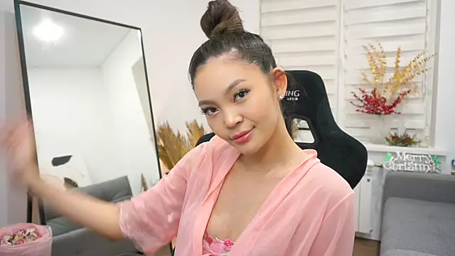 Peopleneedlove144 online show from January 3, 2025, 1:27 am