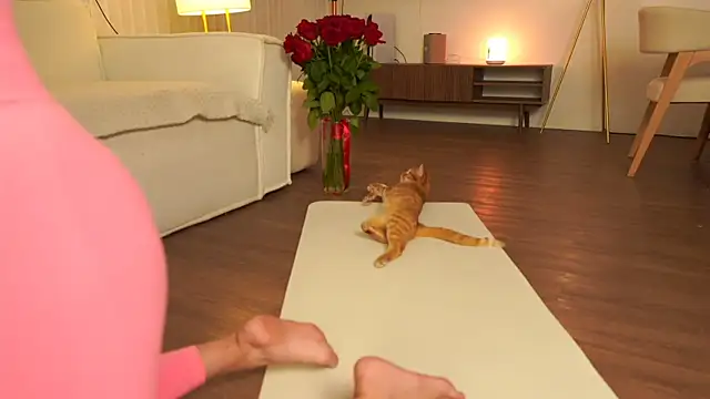 Peopleneedlove144 online show from October 2, 2025, 3:08 pm