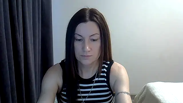 Snapshot of jainesummer chatting on December 5, 2024, 10:01 am jainesummer online show from December 5, 2024, 10:01 am