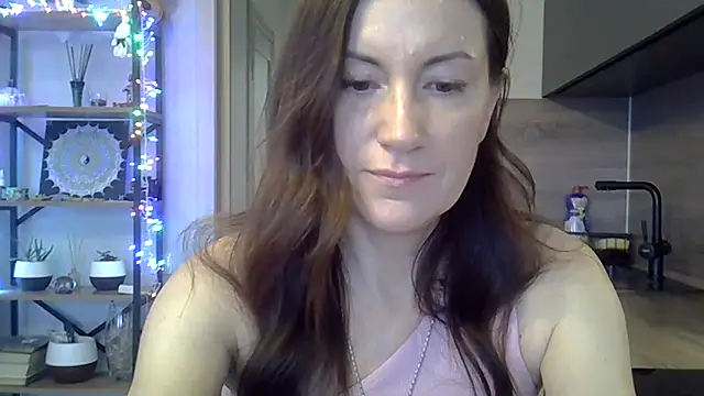 Snapshot of jainesummer chatting on December 20, 2024, 10:05 am jainesummer online show from December 20, 2024, 10:05 am