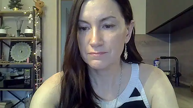 Snapshot of jainesummer chatting on December 25, 2024, 9:45 am jainesummer online show from December 25, 2024, 9:45 am