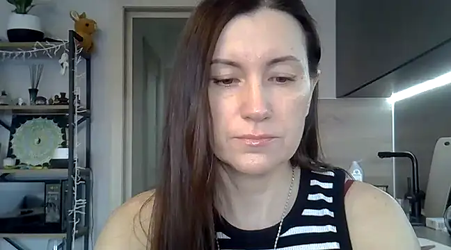 Snapshot of jainesummer chatting on February 5, 2025, 7:18 am jainesummer online show from February 5, 2025, 7:18 am