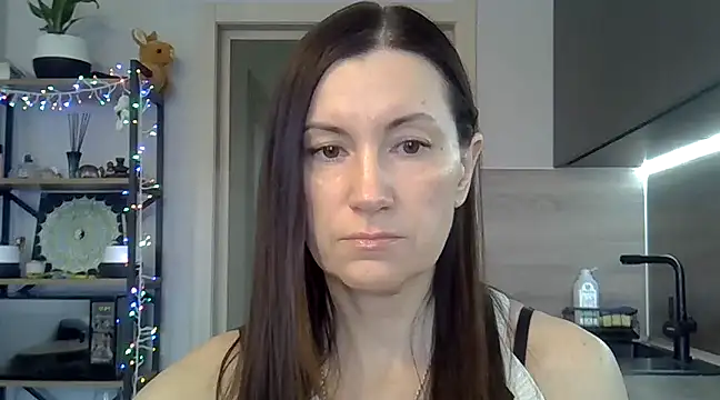 Snapshot of jainesummer chatting on February 6, 2025, 7:35 am jainesummer online show from February 6, 2025, 7:35 am
