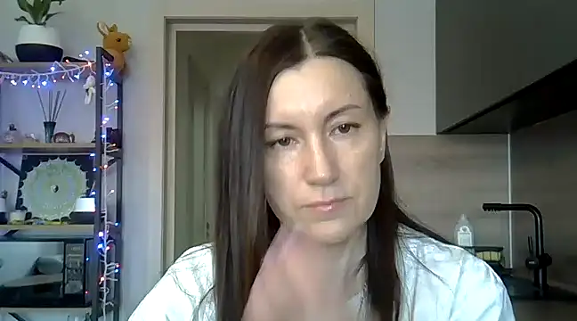 Snapshot of jainesummer chatting on February 7, 2025, 10:08 am jainesummer online show from February 7, 2025, 10:08 am