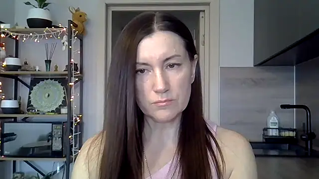 Snapshot of jainesummer chatting on February 12, 2025, 8:06 am jainesummer online show from February 12, 2025, 8:06 am