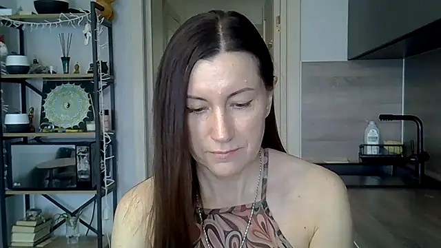 Snapshot of jainesummer chatting on February 13, 2025, 11:06 am jainesummer online show from February 13, 2025, 11:06 am