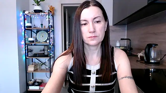 Snapshot of jainesummer chatting on February 17, 2025, 7:15 am jainesummer online show from February 17, 2025, 7:15 am