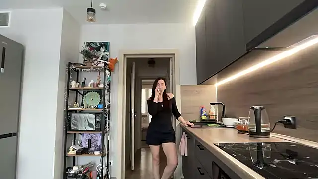 Snapshot of jainesummer chatting on February 5, 2026, 7:24 am jainesummer online show from February 5, 2026, 7:24 am