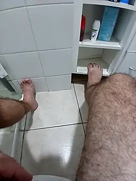 loganwolverine02 online show from January 1, 2025, 9:41 pm