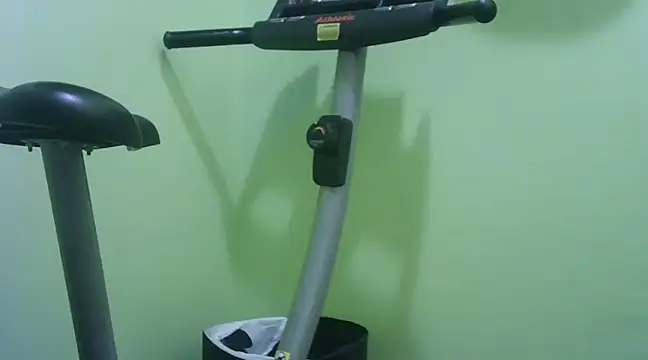 loganwolverine02 online show from January 4, 2025, 9:09 pm