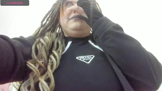 michell taylor   online show from October 19, 2025, 3:40 am