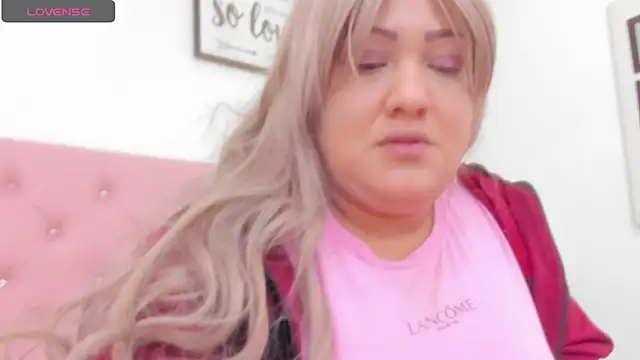 michell taylor   online show from October 31, 2025, 12:33 am