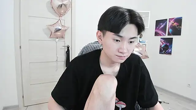 Miram Yu online show from February 23, 2025, 9:37 pm