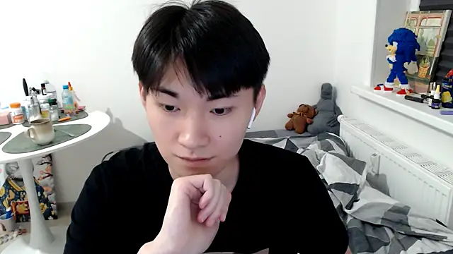 Miram Yu online show from October 12, 2025, 4:00 am