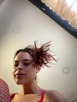 HannaRhodes online show from February 14, 2025, 1:29 pm