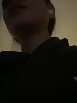 HannaRhodes online show from March 23, 2026, 11:25 am