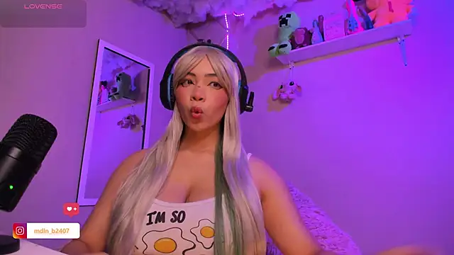 Snapshot of MadelineBenet chatting on September 30, 2025, 3:11 am MadelineBenet online show from September 30, 2025, 3:11 am