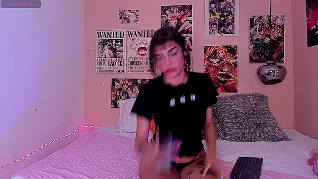 Luna-Chann online show from March 8, 2025, 2:01 am