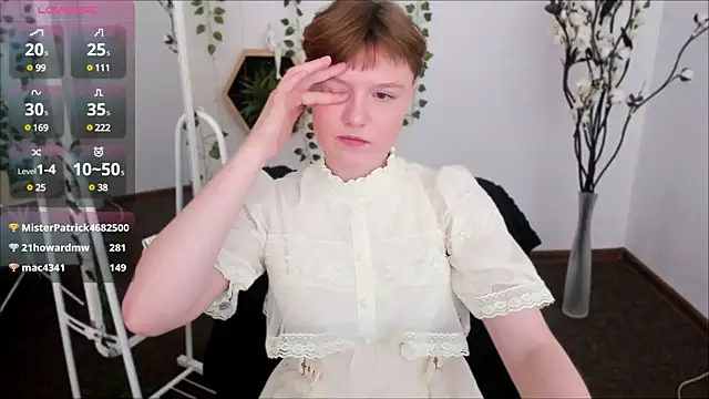 DreamyLuna online show from January 23, 2025, 3:26 am