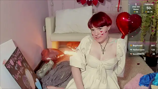 DreamyLuna online show from February 14, 2025, 6:02 am