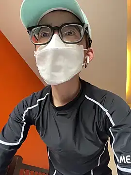 Snapshot of iyy2004 chatting on January 23, 2025, 3:05 am iyy2004 online show from January 23, 2025, 3:05 am