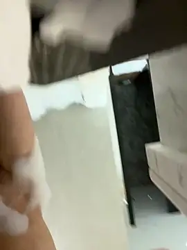 Snapshot of iyy2004 chatting on March 3, 2025, 4:35 pm iyy2004 online show from March 3, 2025, 4:35 pm