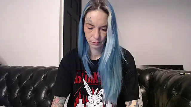 Snapshot of RavenryderUK chatting on February 5, 2025, 9:18 pm RavenryderUK online show from February 5, 2025, 9:18 pm