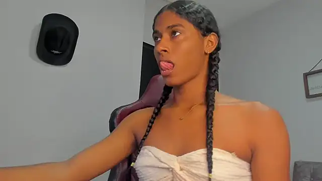 angelica sexy1 online show from September 26, 2025, 7:51 pm