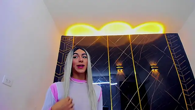 Isabella stanford2 online show from February 8, 2025, 7:26 am