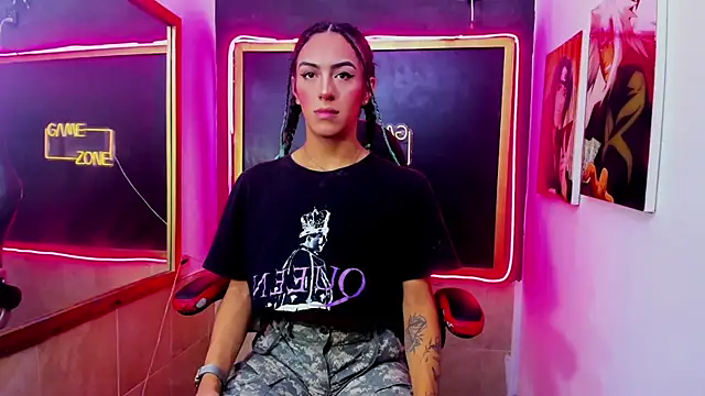 Snapshot of Isabella_stanford2 chatting on November 8, 2025, 7:23 pm Isabella stanford2 online show from November 8, 2025, 7:23 pm