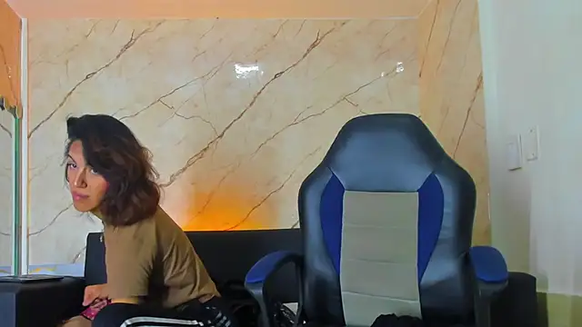 Snapshot of Isabella_stanford2 chatting on November 16, 2025, 12:44 pm Isabella stanford2 online show from November 16, 2025, 12:44 pm