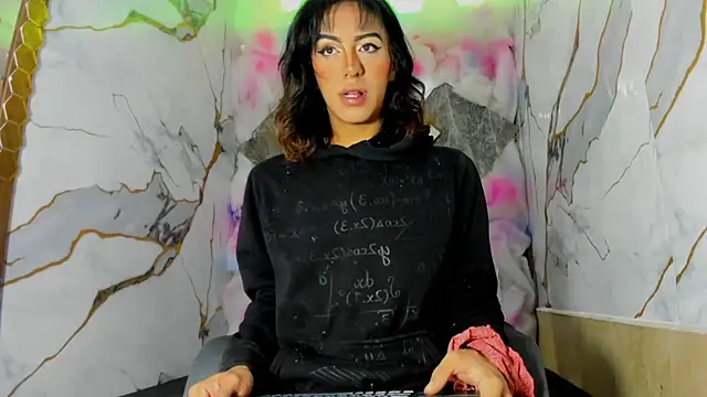 Snapshot of Isabella_stanford2 chatting on December 5, 2025, 1:42 pm Isabella stanford2 online show from December 5, 2025, 1:42 pm