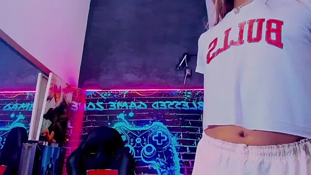 Snapshot of Isabella_stanford2 chatting on February 21, 2026, 4:35 am Isabella stanford2 online show from February 21, 2026, 4:35 am