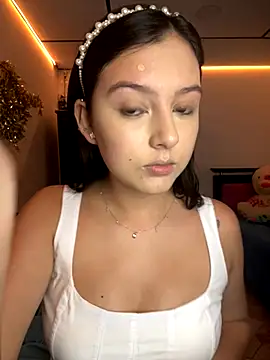 kanne mia online show from November 26, 2025, 6:31 pm