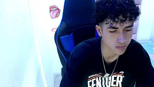 johnny cagee online show from December 5, 2024, 5:37 am