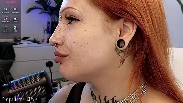 violetviolator online show from March 22, 2025, 5:28 am