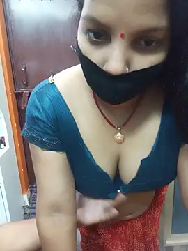Snapshot of Manjudear chatting on June 3, 2026, 4:01 pm Manjudear online show from June 3, 2026, 4:01 pm