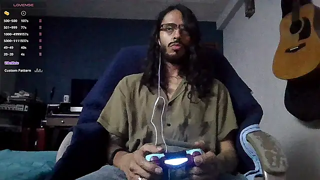 Snapshot of Donstark6669 chatting on October 7, 2025, 7:49 am Donstark6669 online show from October 7, 2025, 7:49 am