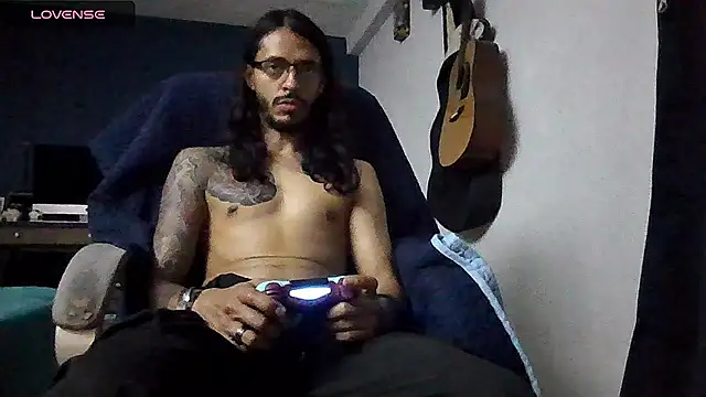 Snapshot of Donstark6669 chatting on October 27, 2025, 7:34 am Donstark6669 online show from October 27, 2025, 7:34 am