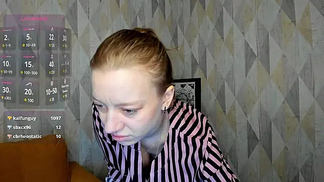Snapshot of Michelle_Blond chatting on February 21, 2025, 1:11 pm Michelle Blond online show from February 21, 2025, 1:11 pm