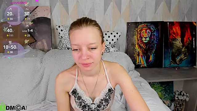 Michelle Blond online show from October 12, 2025, 6:12 am