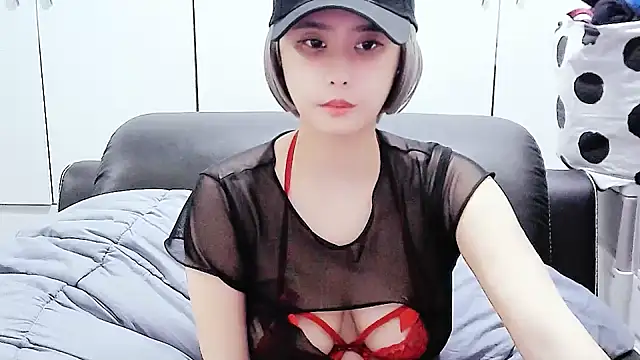 yourz tw online show from December 4, 2025, 3:21 pm